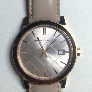 Burberry BU9014 Classic Rose-Tone Swiss Watch
